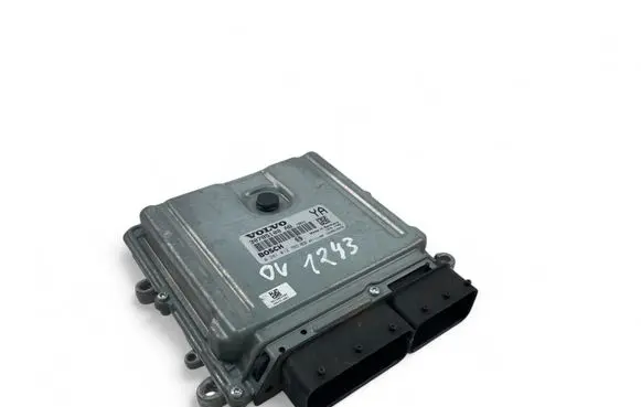 Volvo XC70 Engine control unit/module 30785100AB 0281012765