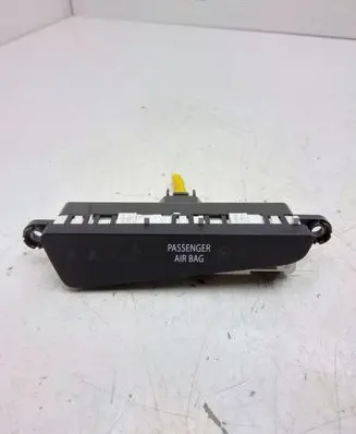 Passenger airbag on/off switch