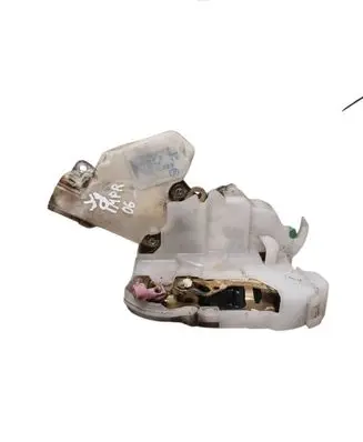 Subaru Impreza II Front door lock 6110fe010