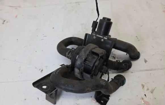 Jaguar F-Pace Electric auxiliary coolant/water pump EPLA-8501-DA M8A2-8C504-AD