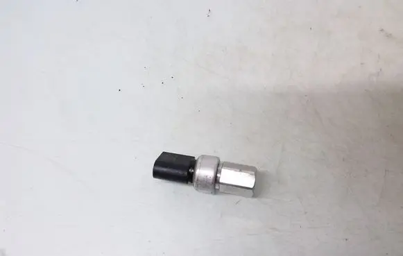 Skoda Octavia Mk1 (1U) Air conditioning (A/C) pressure sensor 1K0959126E 82CP0905