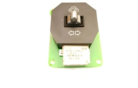 Bentley Arnage Steering wheel adjustment switch PM61076PA