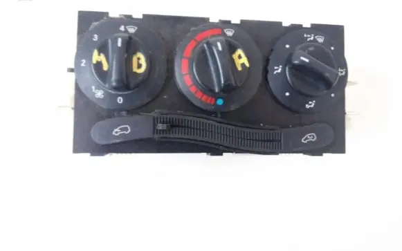 Mercedes-Benz A W168 Climate control unit 1688300385