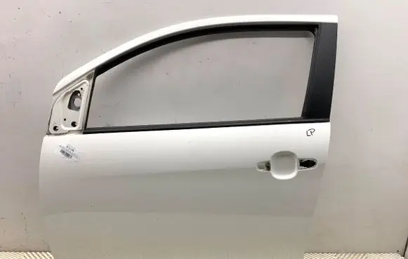 Toyota Aygo AB40 Front door 