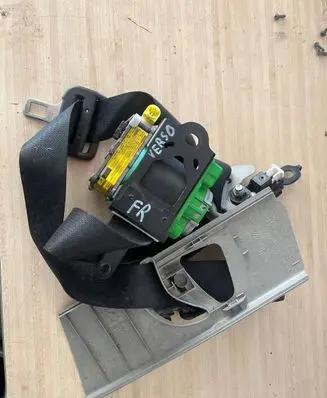 Toyota Verso Front seatbelt 732100F050 210710