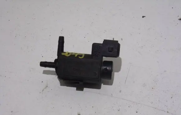 Volvo S60 Turbo solenoid valve 30611668 72224010 01T288