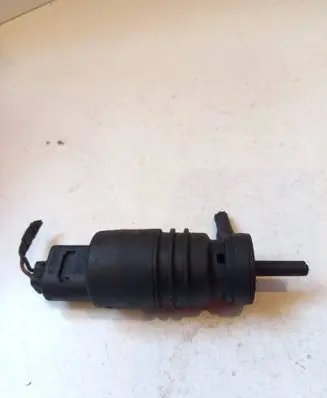 BMW X5 E53 Windscreen/windshield washer pump 18139 14725
