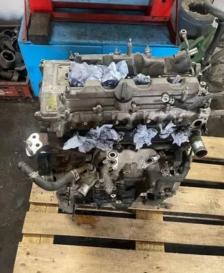 Toyota Avensis T270 Engine