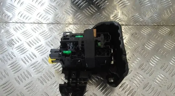 Opel Mokka B Fuse box set 96QH037280
