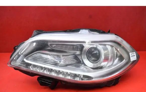 Suzuki SX4 Headlight/headlamp 10017735
