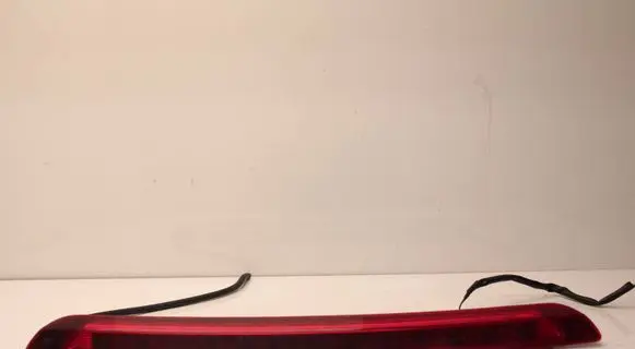 KIA Pro Cee'd I Third/center stoplight