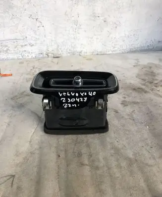 Volvo XC40 Dashboard side air vent grill/cover trim 31442626