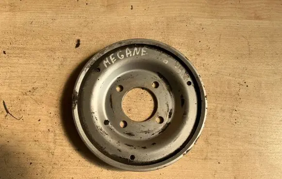 Renault Megane I Crankshaft pulley 7700864702