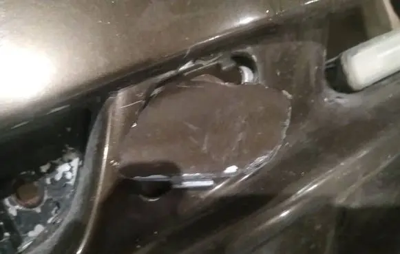 Toyota Previa (XR30, XR40) II Front tow hook cap/cover 