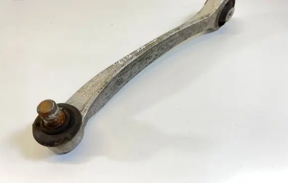 Audi A4 S4 B5 8D Front lower control arm/wishbone 8E0407506A