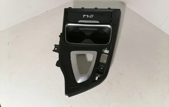 BMW 3 F30 F35 F31 Cup holder 9218926 51169218926 584507