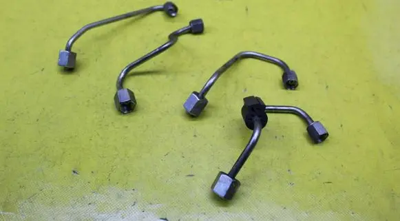Saab 9-5 Fuel line pipe