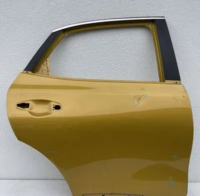KIA Xceed Rear door