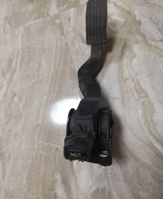 Peugeot 307 Accelerator throttle pedal 0280752251 9646702180
