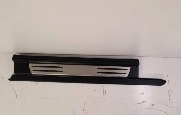 Mercedes-Benz SLK R171 Front sill trim cover 1716800235