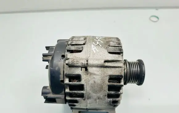 Audi A4 S4 B8 8K Generator/alternator 03G903016G 210071447 2543398D