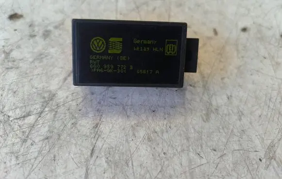 Volkswagen Transporter - Caravelle T5 Seat heating relay 6Q0959772B 05817A