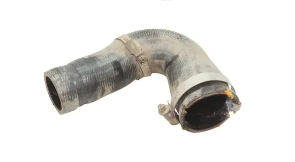 Land Rover Discovery 4 - LR4 Intercooler hose/pipe