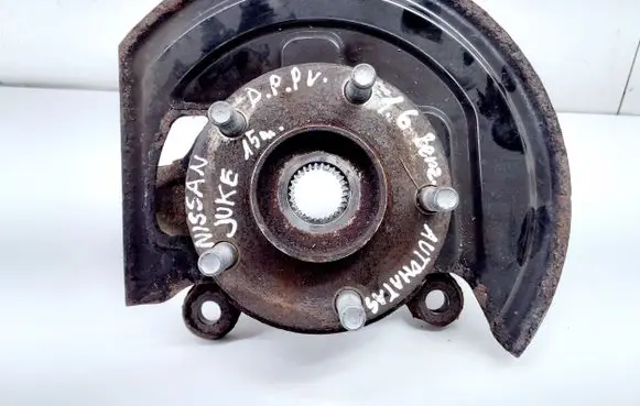 Front wheel hub