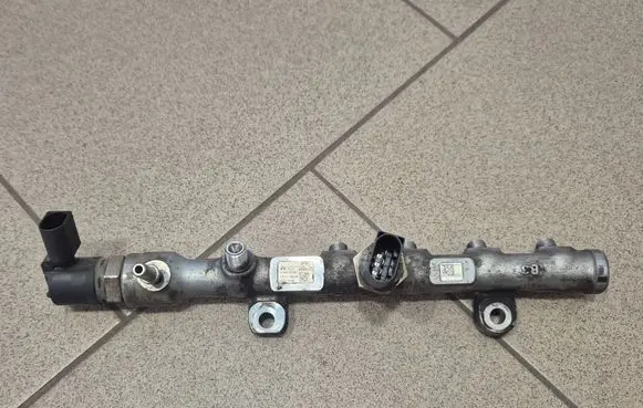 KIA Optima Fuel main line pipe 314002U200