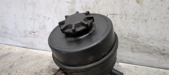 Iveco Daily 5th gen Power steering fluid tank/reservoir 