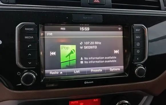 KIA Rio Radio/CD/DVD/GPS head unit 965601W511CA