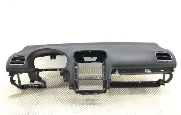 Volkswagen Golf VI Dashboard 5N0010718F
