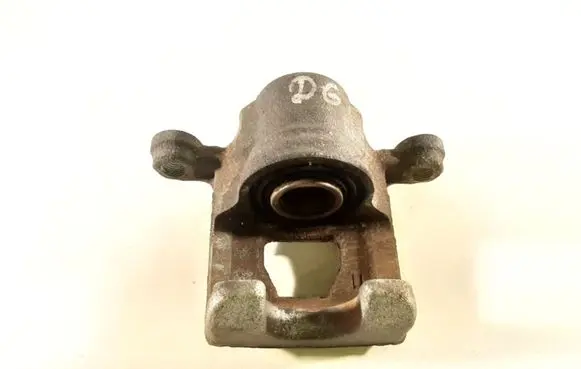Nissan Juke I F15 Rear brake caliper