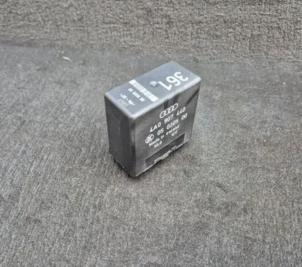 Audi A6 S6 C5 4B Other relay 4A0907440