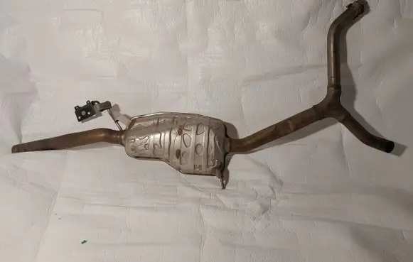 Audi A4 S4 B9 8W Muffler/silencer 8W0253411A