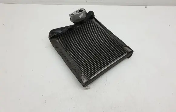 Mitsubishi Outlander Air conditioning (A/C) radiator (interior) 