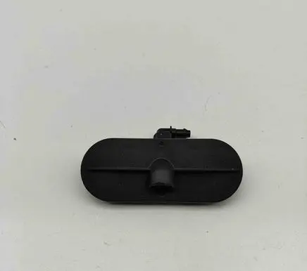 Audi E-tron GT Windshield washer spray nozzle 9P1955985