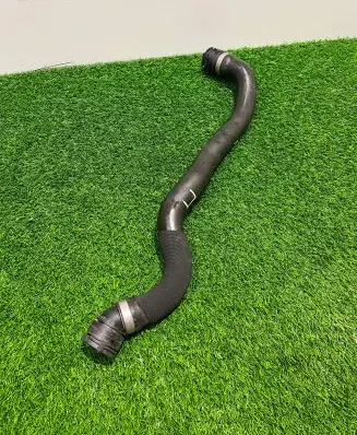BMW X5 G05 Engine coolant pipe/hose 8742649