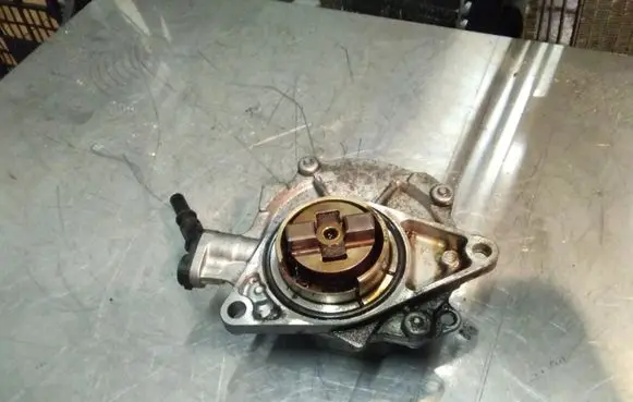 Mini One - Cooper Coupe R56 Vacuum pump