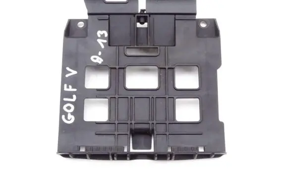 Volkswagen Golf V Engine control unit holder 5K0906507
