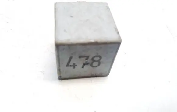 Volkswagen PASSAT B6 Other relay 3c0951253 478