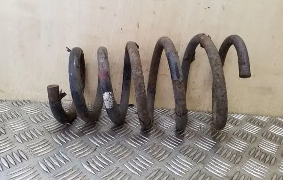 Volvo XC90 Rear coil spring