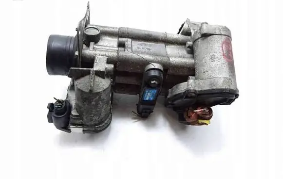 Nissan Qashqai+2 Throttle valve 8200330810 H8200330812 0281002681
