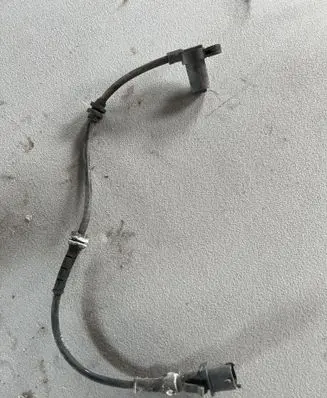 Opel Corsa C ABS brake wheel speed sensor 09115064