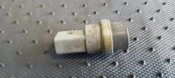 Volkswagen Sharan Coolant temperature sensor 1J0959625