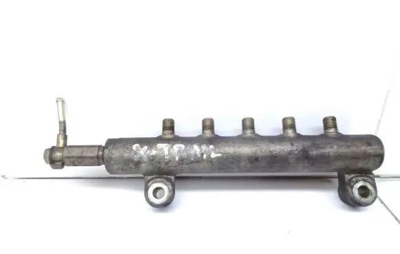 Nissan X-Trail T30 Fuel main line pipe