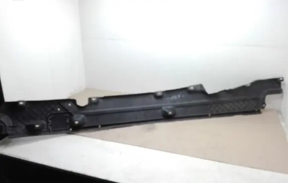 Audi Q7 4L Front underbody cover/under tray 7L8825272