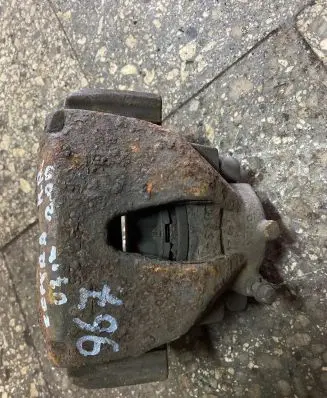Opel Zafira A Front brake caliper