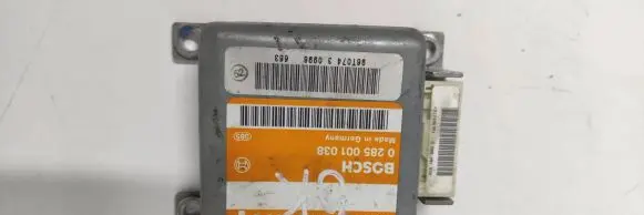Volkswagen Golf IV Airbag control unit/module 8A0959655C