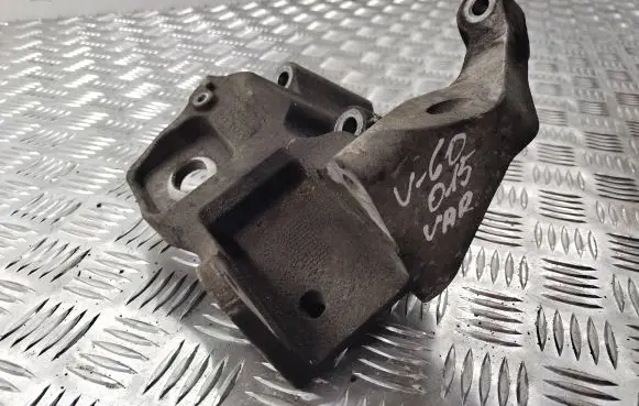 Volvo V60 Engine mounting bracket 31401633